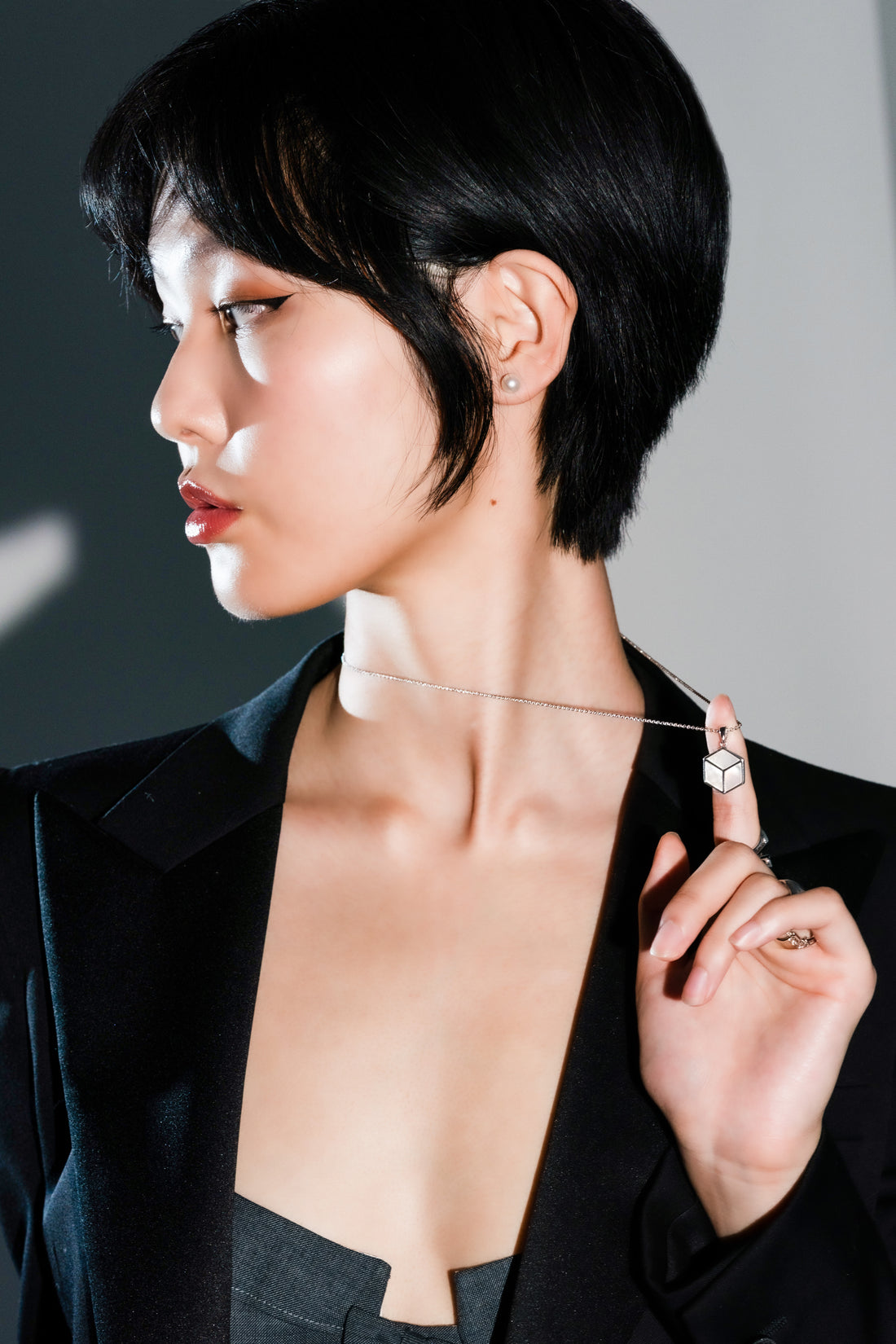 Arcadia Necklace - Mother of Pearl