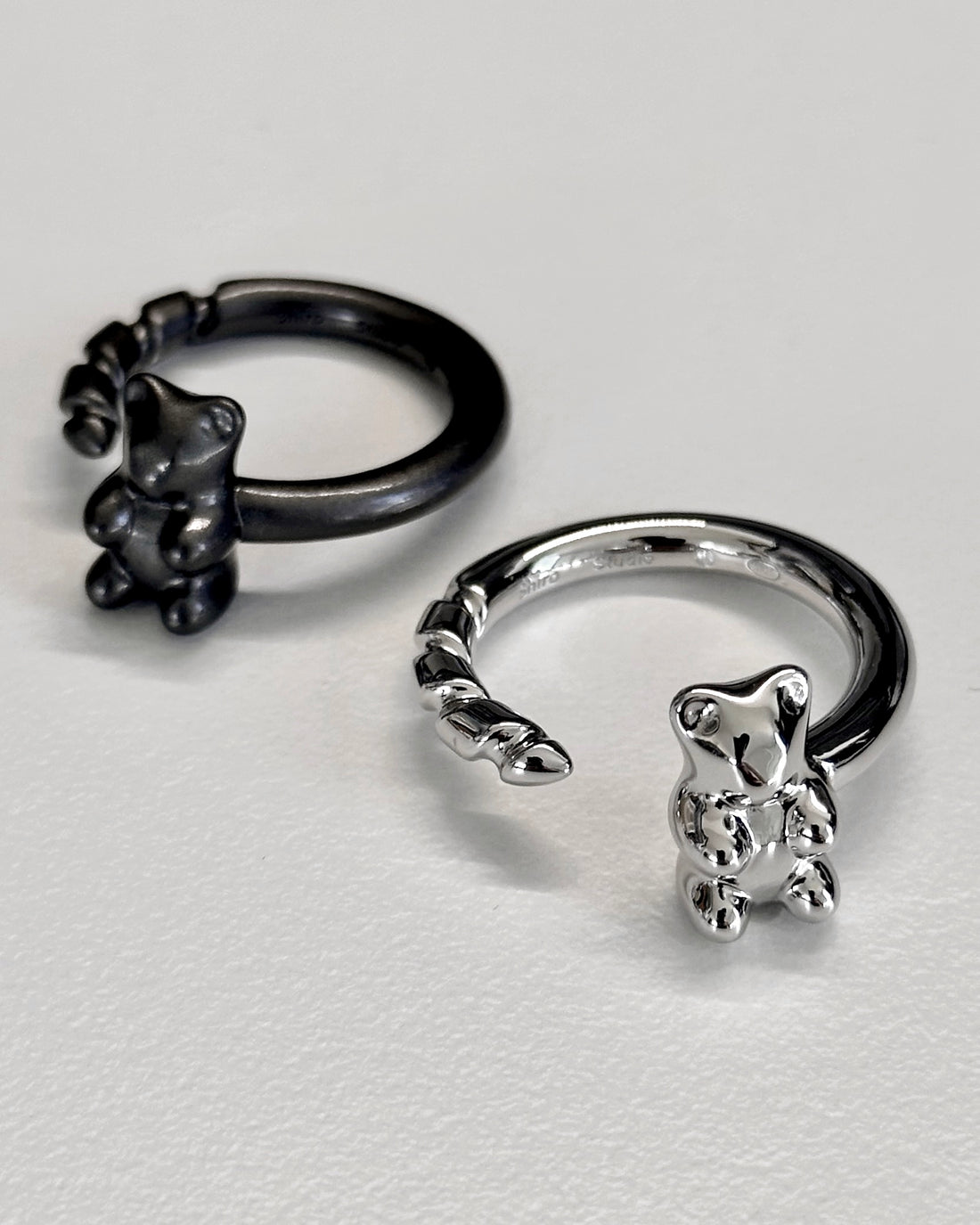 Screw Bear Ring - Matte Black Gold